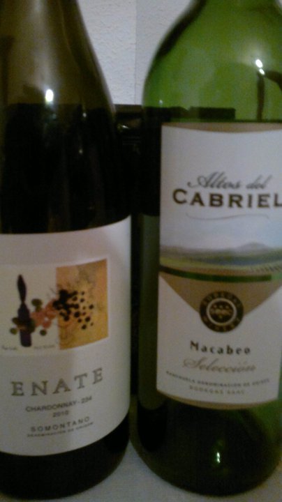Etiqueta nueva junto al enate 234 ambos 2010 (perdon por la calidad)