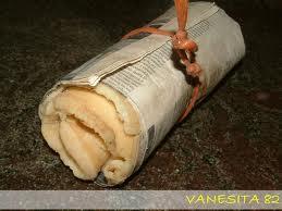 Unto bien envuelto en su periodico