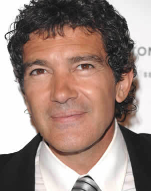 Mi mamá siempre me ha dicho que soy pastao al Banderas... :-D