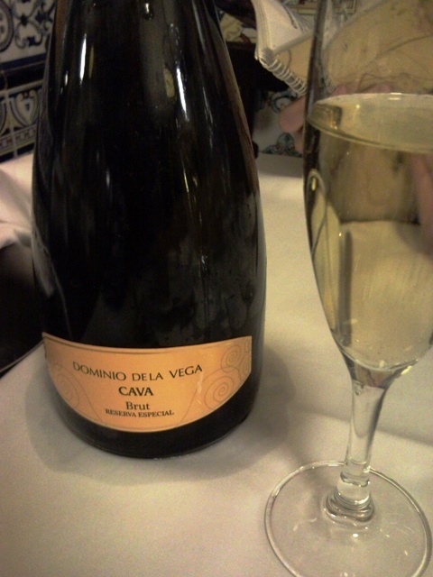 Comencemos con un Cava Dominio de la Vega