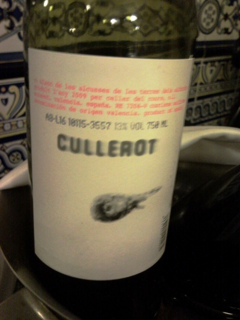 Un vino muy original llamado, Cullerot, envejecido en tinajas de barro...
