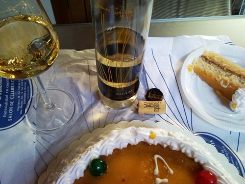 Una tarta de bizcocho borracho...