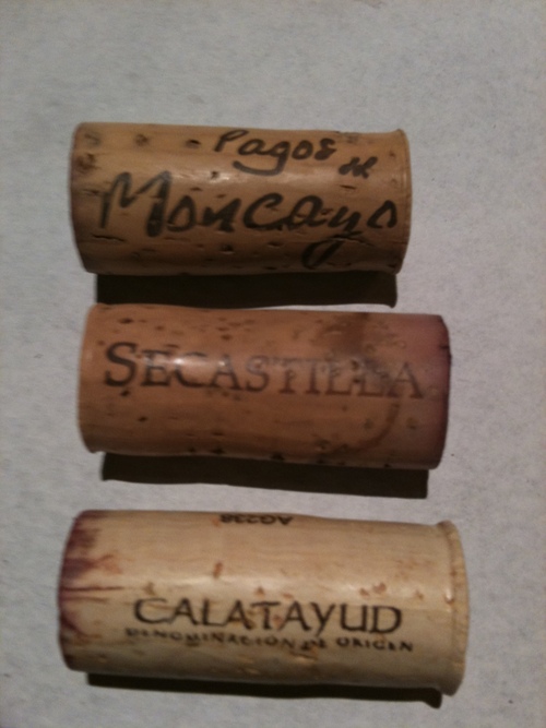 Y a hora tapones sin botella: Sin tapones: Pagos del Moncayo 2007, Alto las Pizarras 2005 y Secastilla 2004