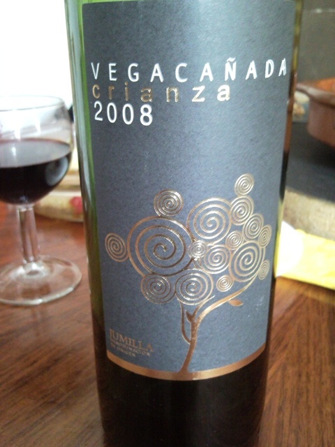 Acompañado de un vinico de la tierra, servido a su justa temperatura...
