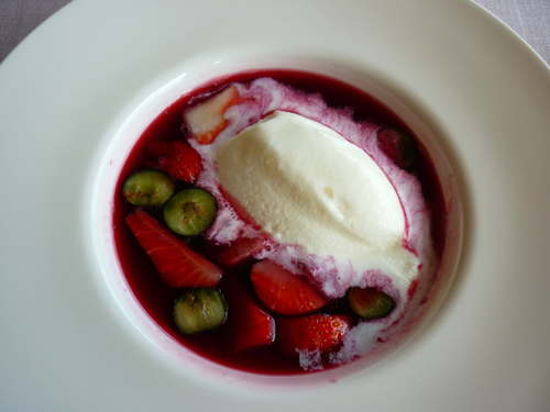 Casablanca - El Taller Infusionde frutos rojos con crema de queso de cabra