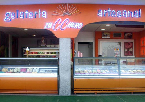 Es un lujo tener una heladería así cerca de casa ;-)