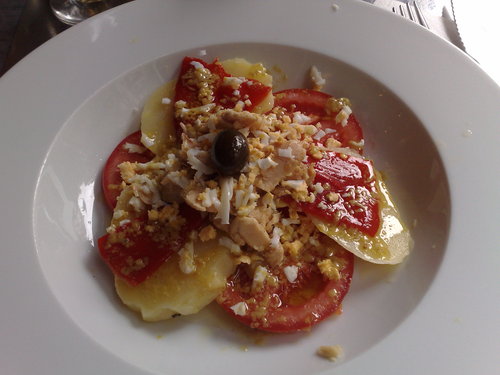 Antojo Ensalada con pimientos y mostaza dulce