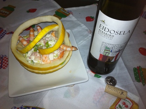 Y acompañemos esa foto con un muy rico albariño, que ahora forma parte de mi blog: versandovinos.blogspot.com