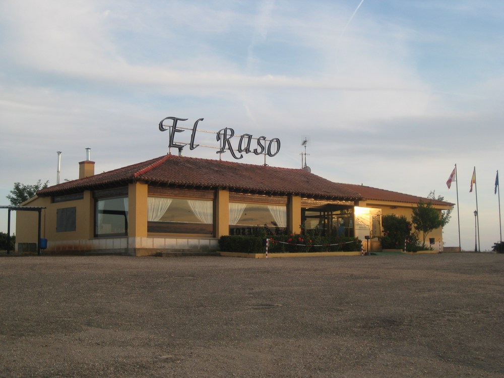 Complejo "El Raso" Meson