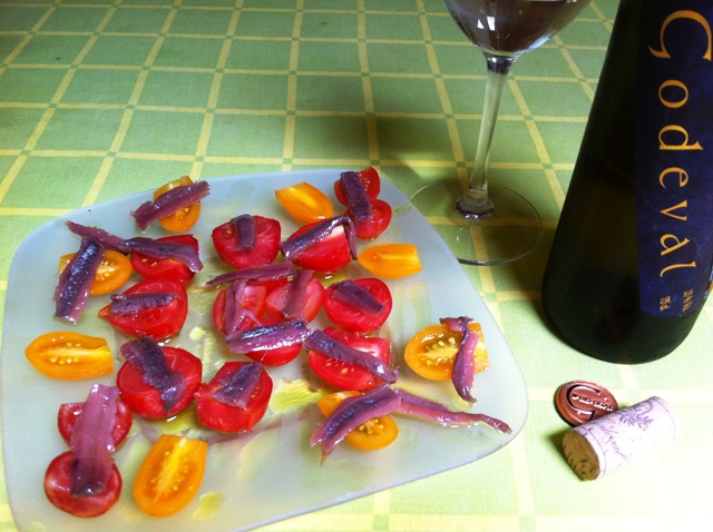 Tomatitos con anchoas Lolin