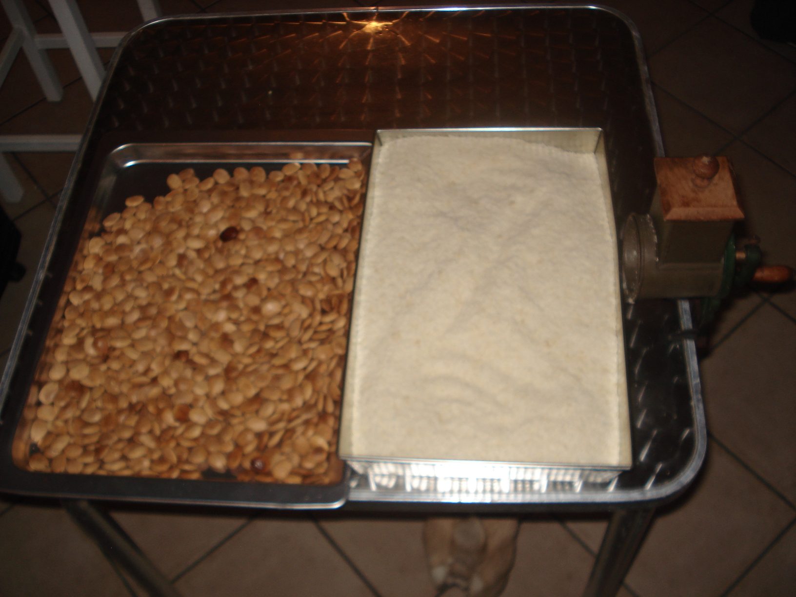 Almendra marcona entera y molida