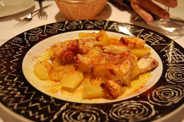 Con el pulpo con patatas de cine fue.