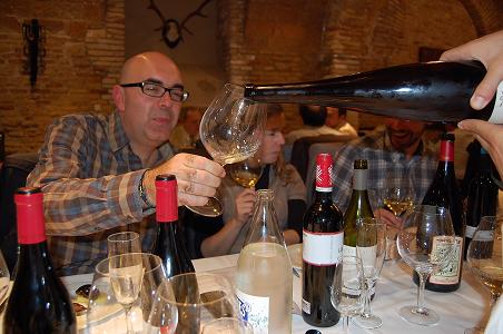 Pon más, pon más,...