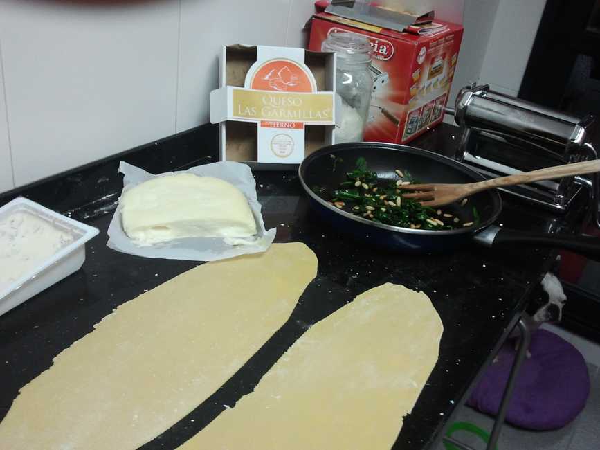 Haciendo pasta fresca con mi nueva maquina para estirar.