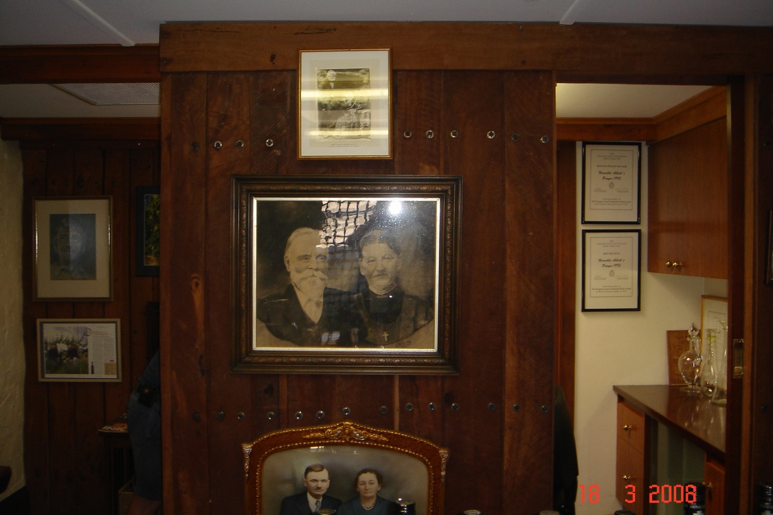 Fotos de la sala de catas (I)