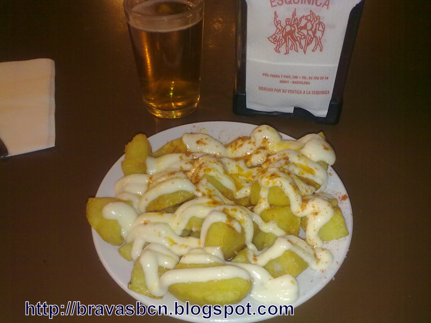 La esquinica en Barcelona Las bravas