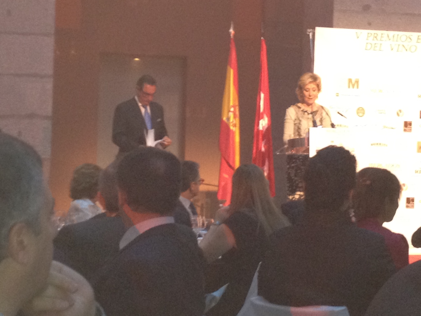 Esperanza Aguirre, junto a Carlos Herrera, en la presentación de los Premios