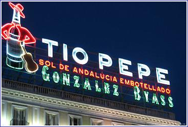 Letrero tio pepe puerta del sol apple