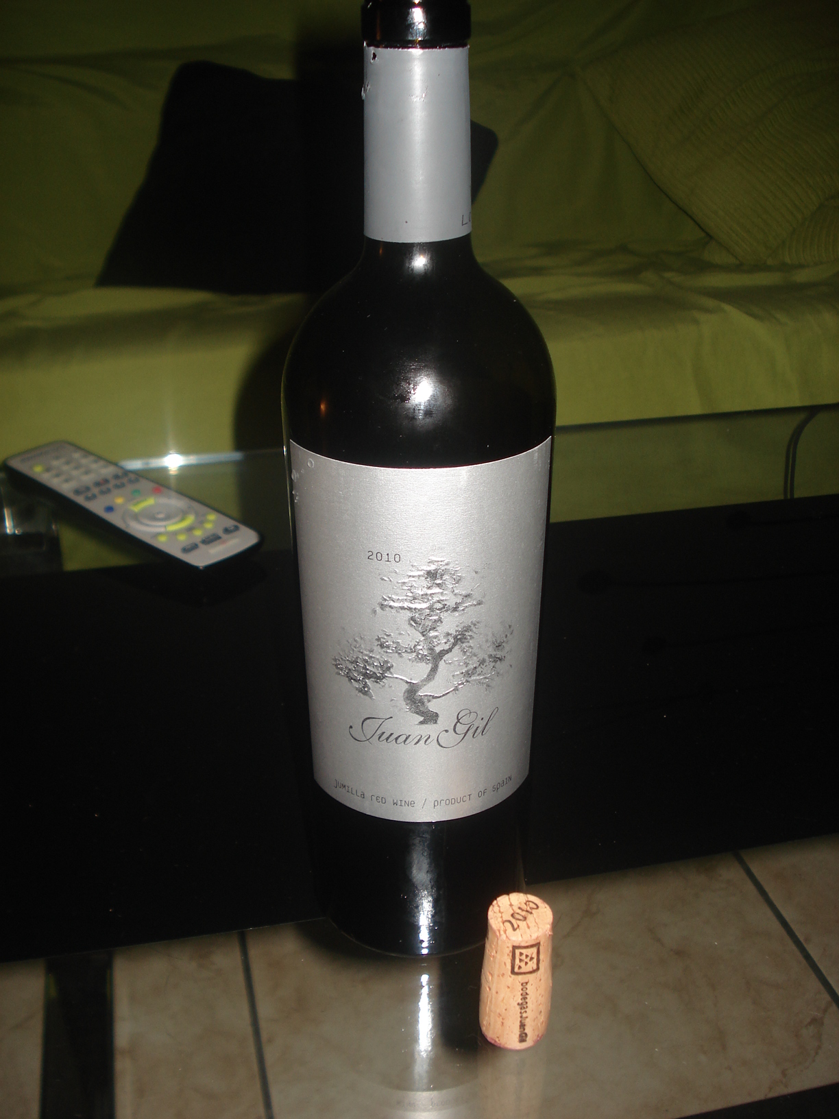 Una nueva añada del Juan Gil. Este 2010 muy bueno.