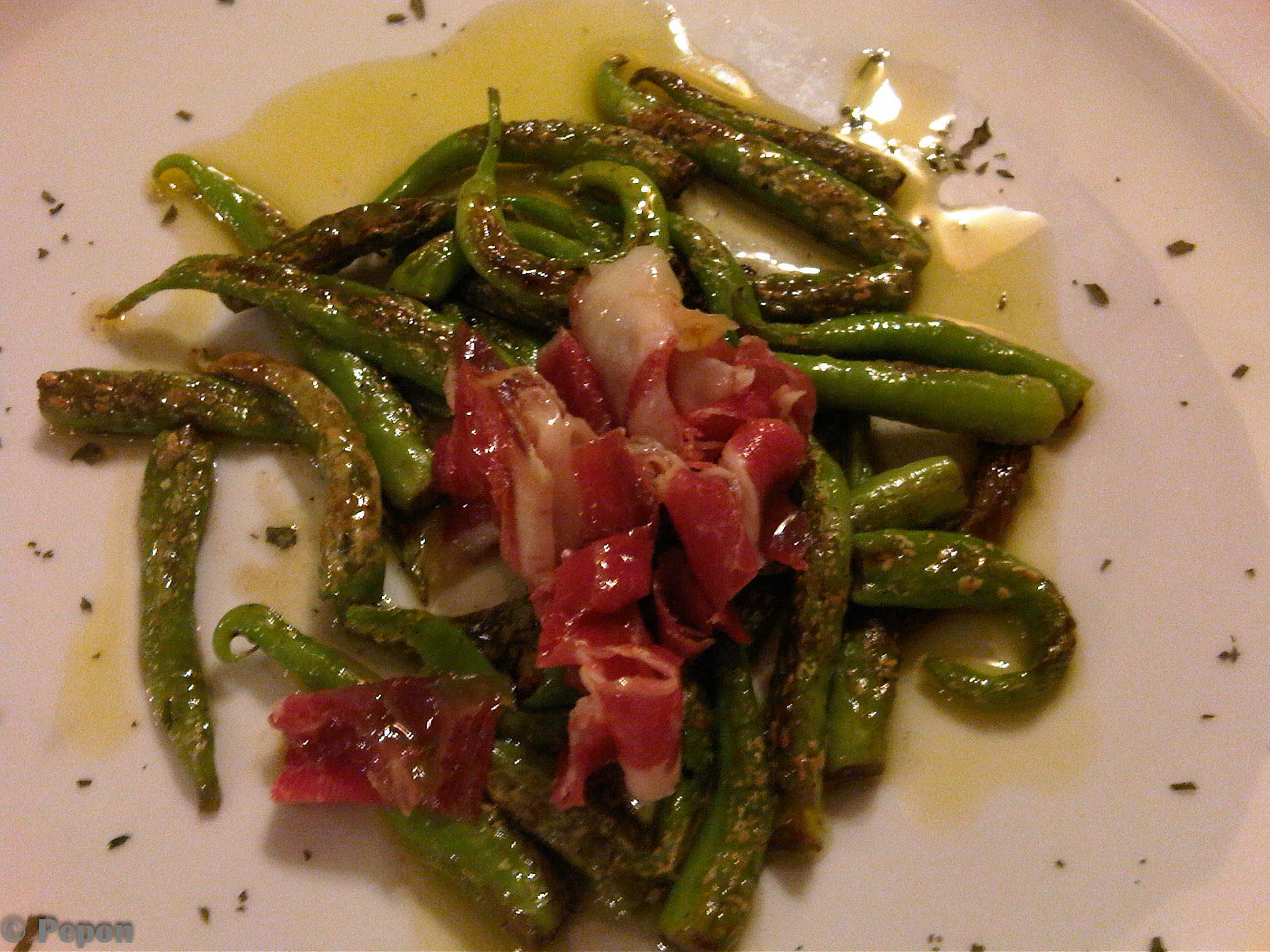 Asador Egües en Logroño Piparras/Guindillas