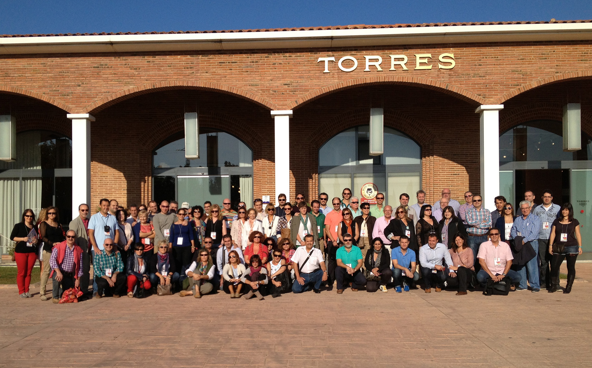 Foto de familia del 11º Encuentro de foreros de Verema en bodegas Torres