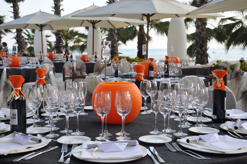Acqua Sitges en Sitges Banquetes frente al mar
