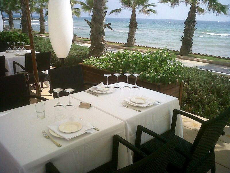 Restaurante en Sitges Mesas con vistas al mar