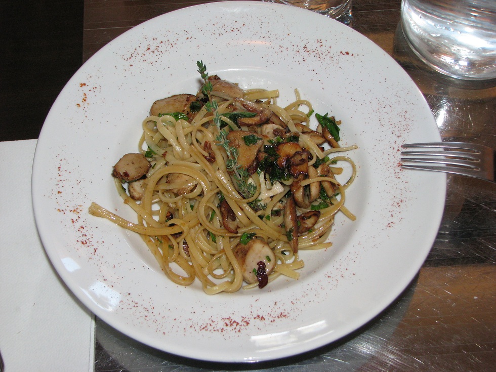 Pasta Politi Linguine con ceps