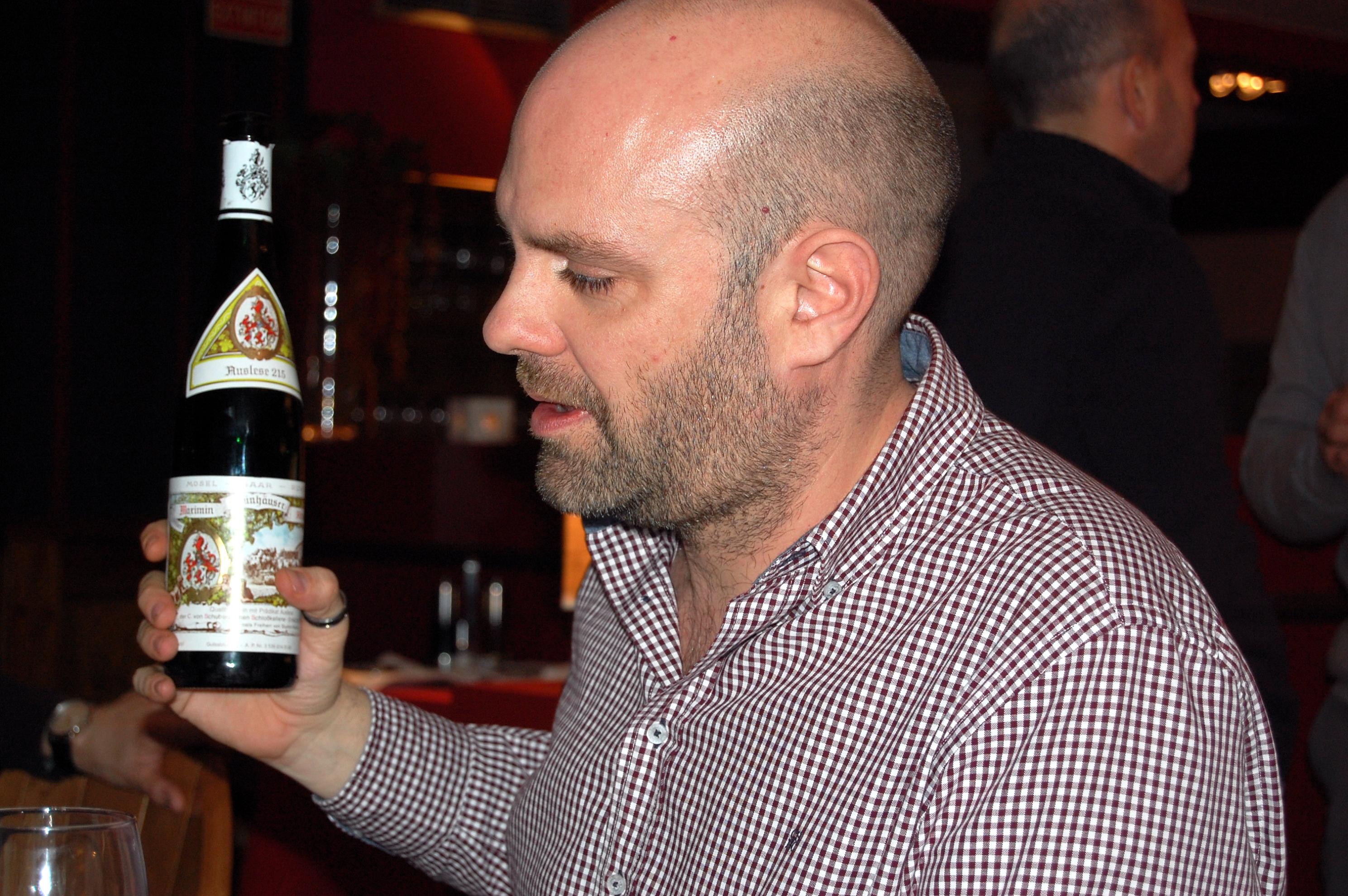 Esta botellita no me la quita nadie...