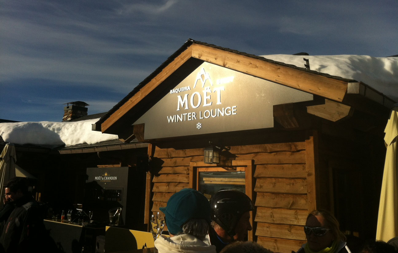 Moet Chandon en Beret