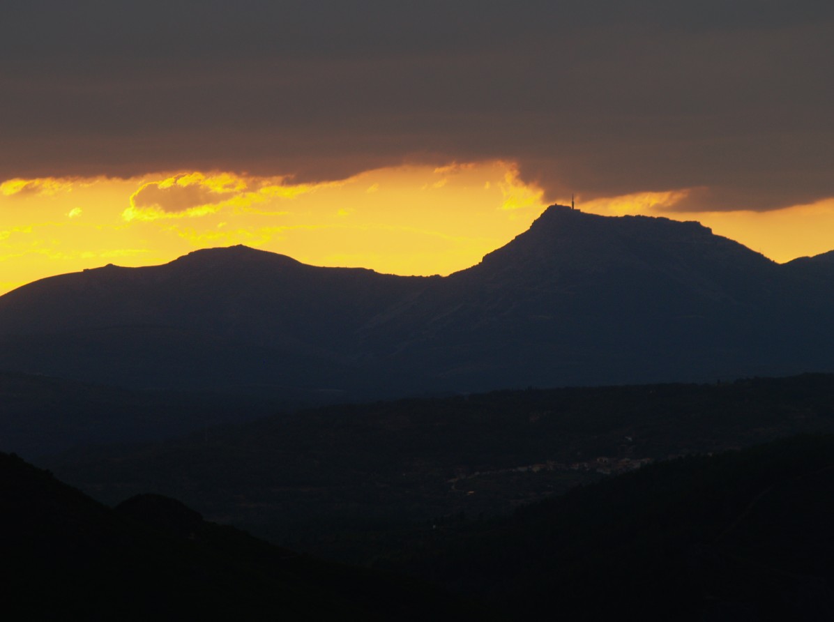 Atardecer en Cruz del Monte