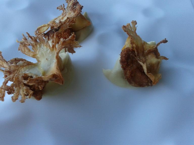 Coliflor , patatas-ajo y mollejas