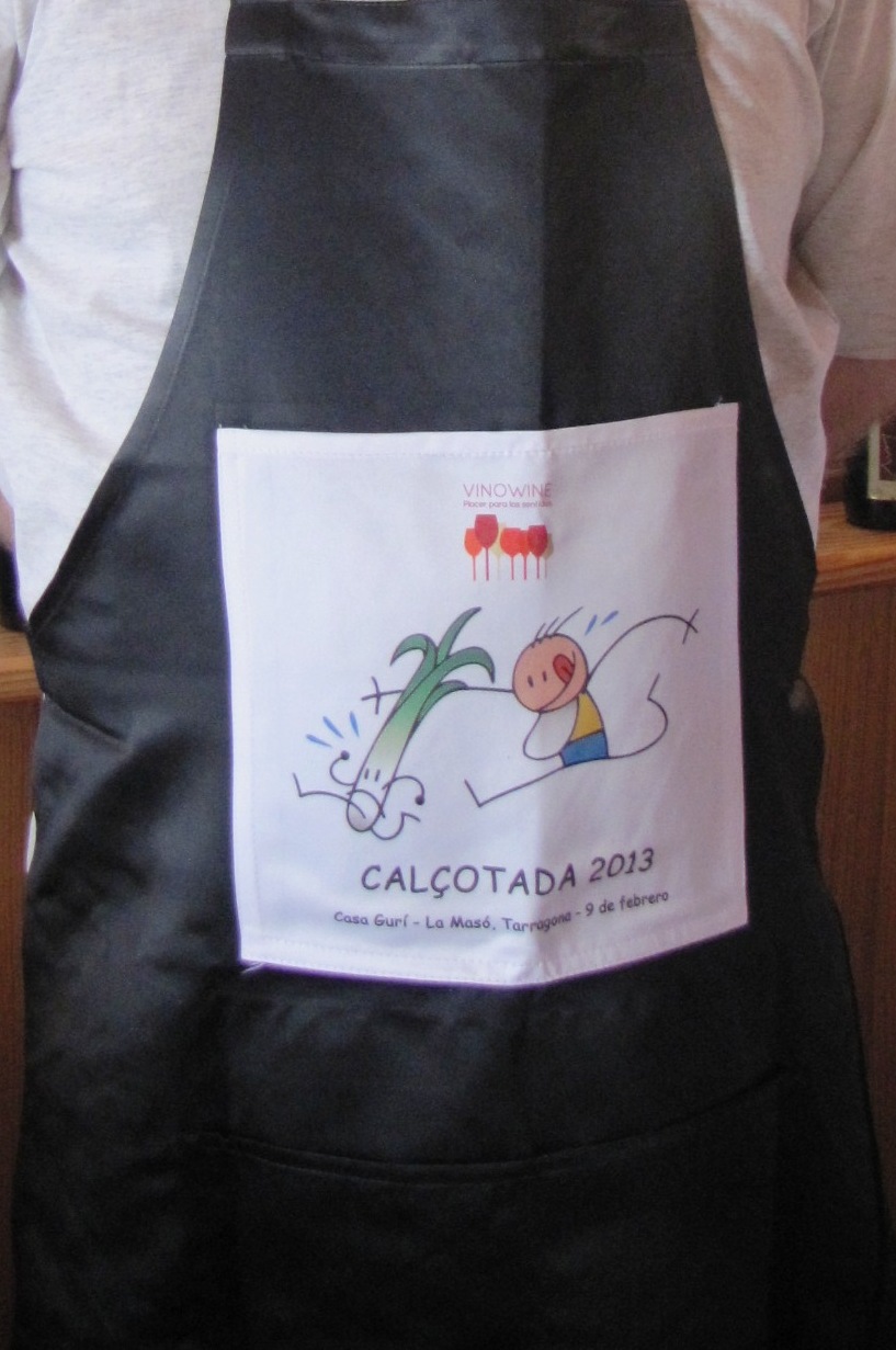 Quisiera agradece José Enrique el detalle de confeccionar unos delantales ad hoc para la calçotada <a rel=