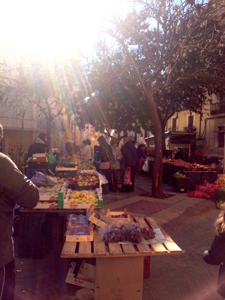 Mercado de Valls por la mañana