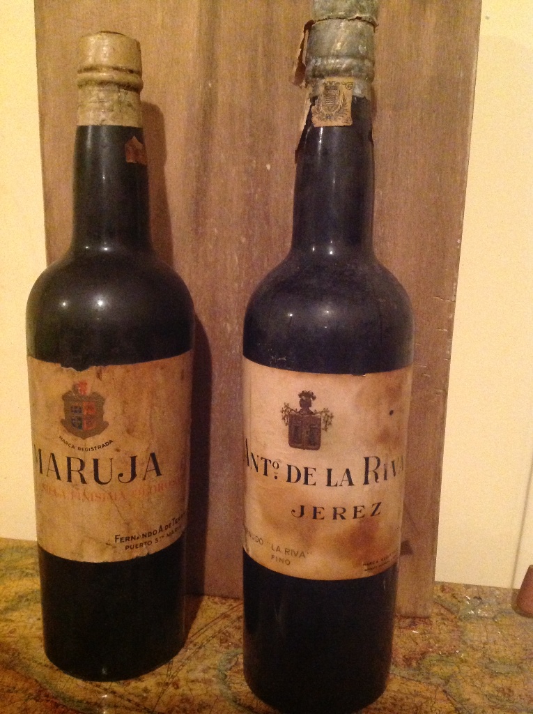 Maruja Manzanilla Finísima Olorosa (Terry) y Fino Macharnudo la Riva de M.Ant de la Riva