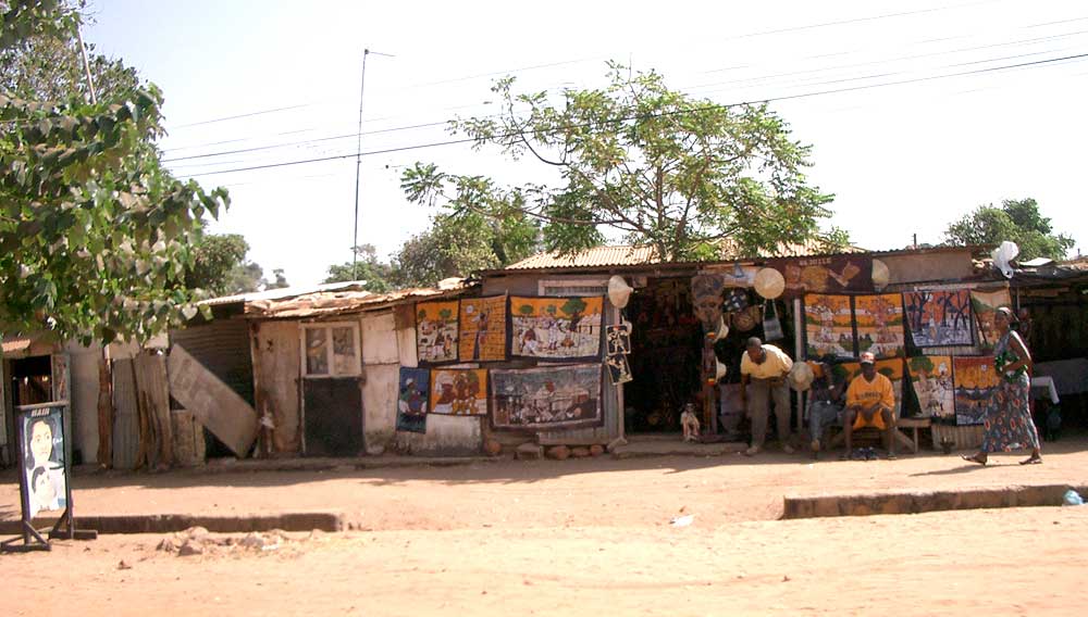 Calle comercial de Serekunda