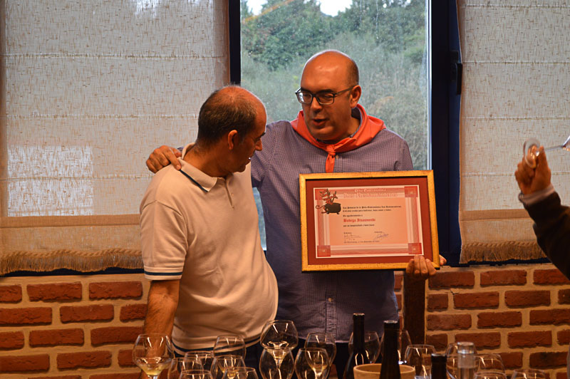 Aurelio_Gómez-Miranda_BloG-M_Bodegas_Itsasmendi_Entrega_Diploma