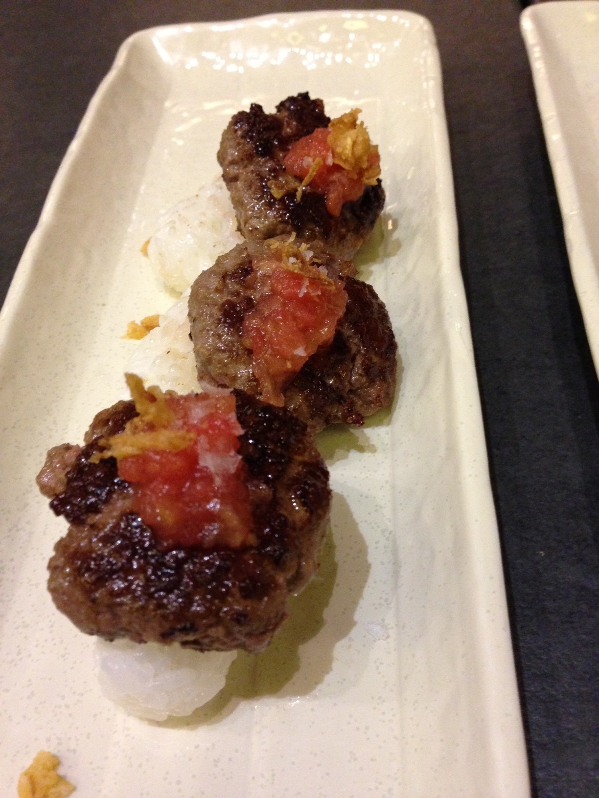 sushi de hamburguesa de waju