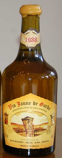 Botella Clavelin tipica Jura