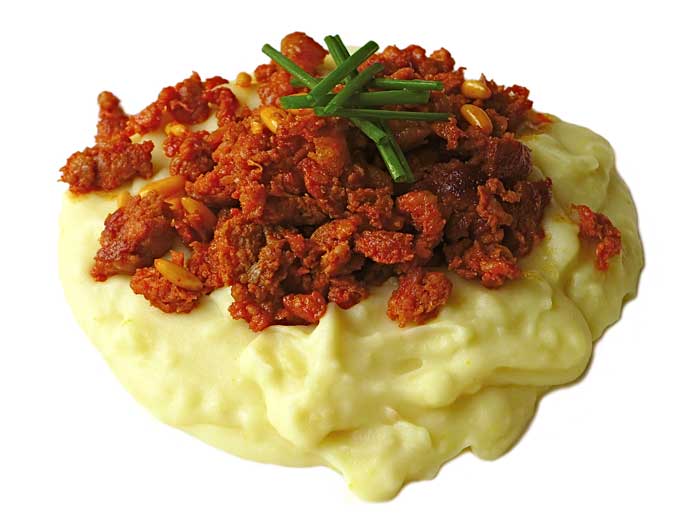 Picadillo de matanza con puré de patatas