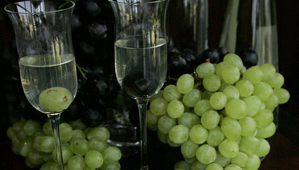 Pisco y uvas para el pisco