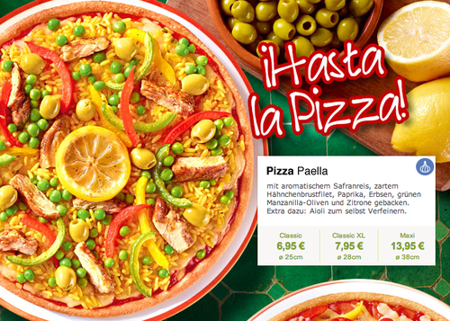 Ingredientes: arroz aromatizado al azafrán, pechuga de pollo, pimientos, guisantes, aceitunas manzanilla verdes y limón. Y como extra, allioli. Al menos han tenido el detalle de no ponerle cebolla  :-D