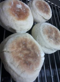 English muffin enfriándose.