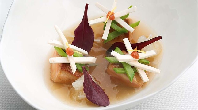 Sopa de Miso, foie y vegetales de Carme Ruscalleda