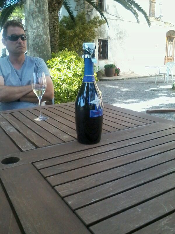Esperando con Brut 21.