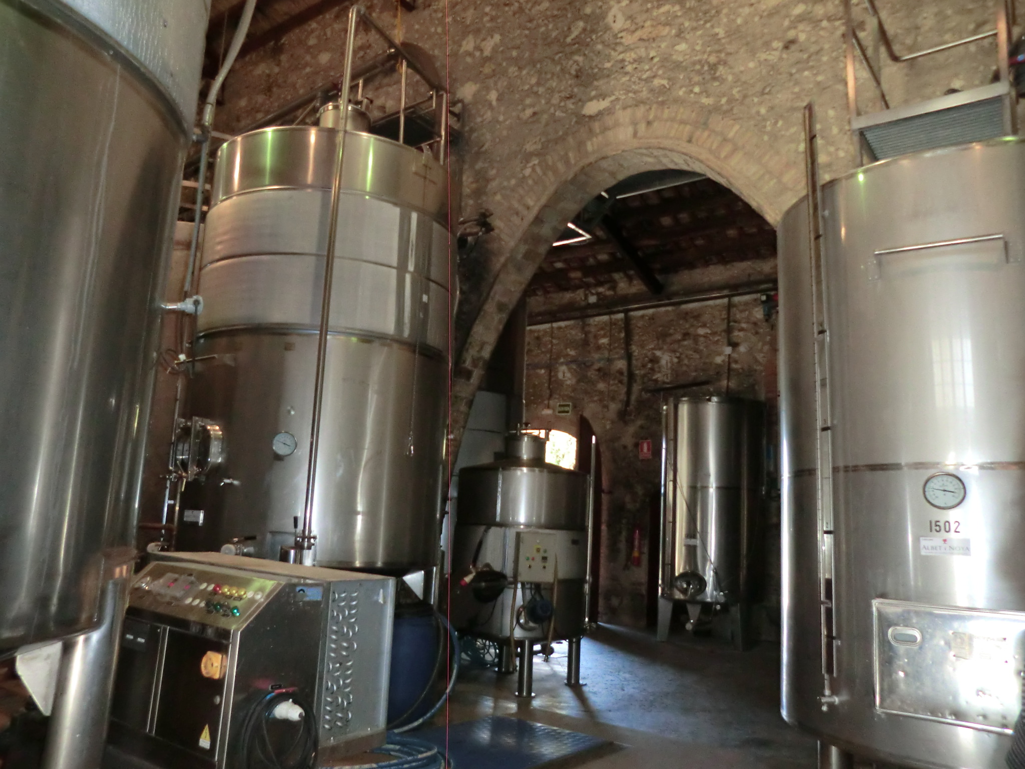 Interior de la bodega.