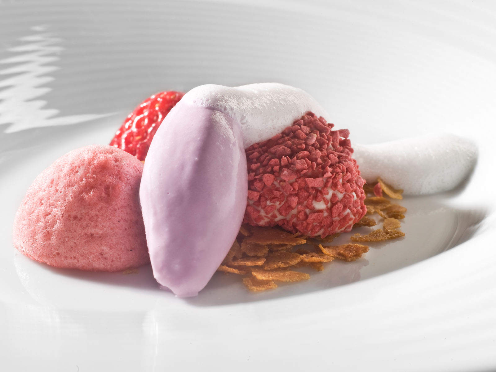 Violeta, madroño, fresas y anis de Madrid de Paco Roncero