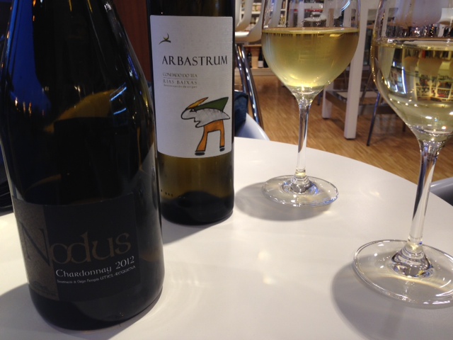 Nodus 2012 Chardonnay + Arbastrum 2012