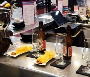 Santa_Bar_Bodega_Santa_Cecilia_Cerveza_La_Virgen_Madrid_Mejillones_Fritos_Rías Gallegas_patatas_fritas_Sarriegui