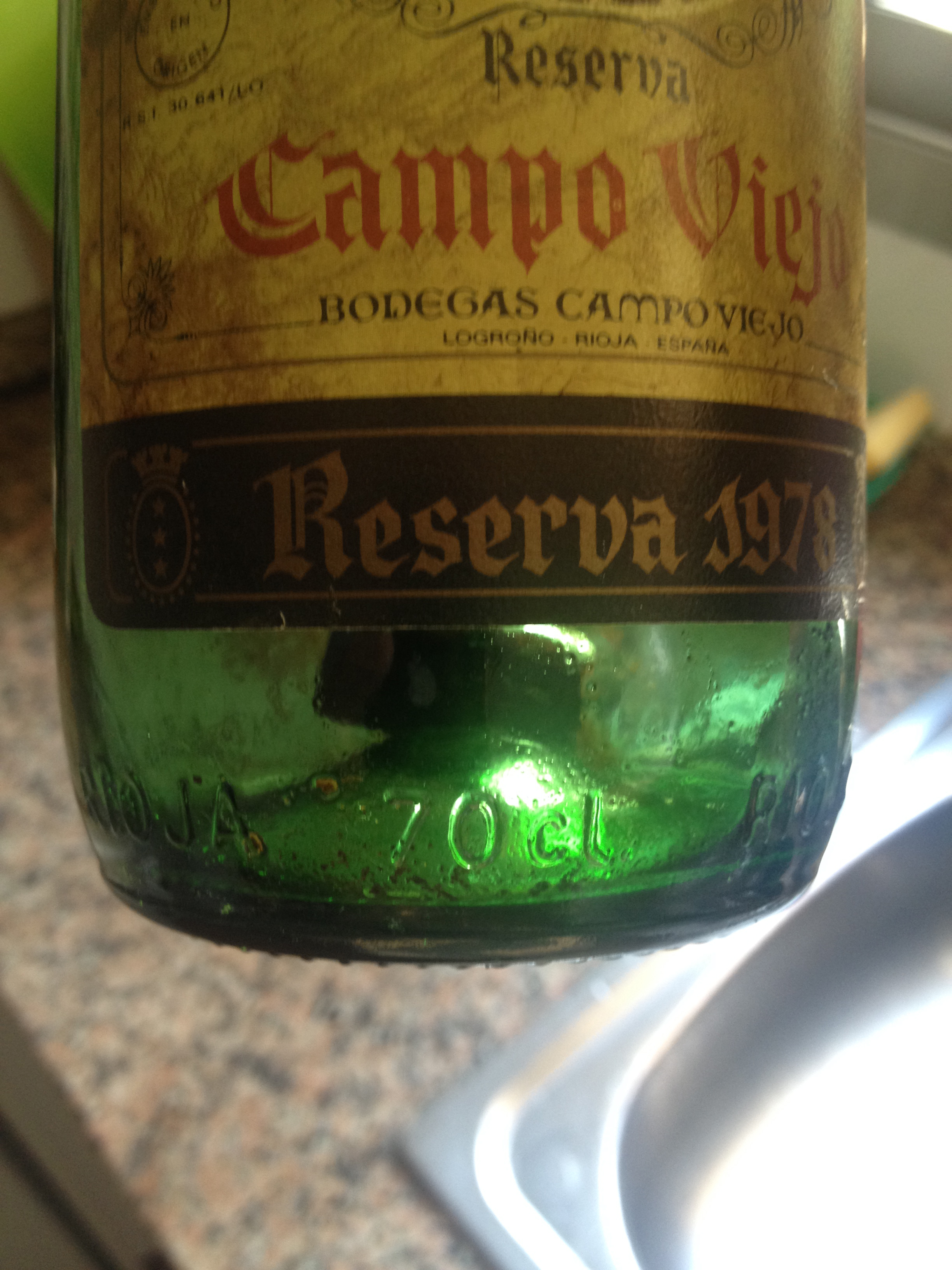 70cL en una botellla de vino